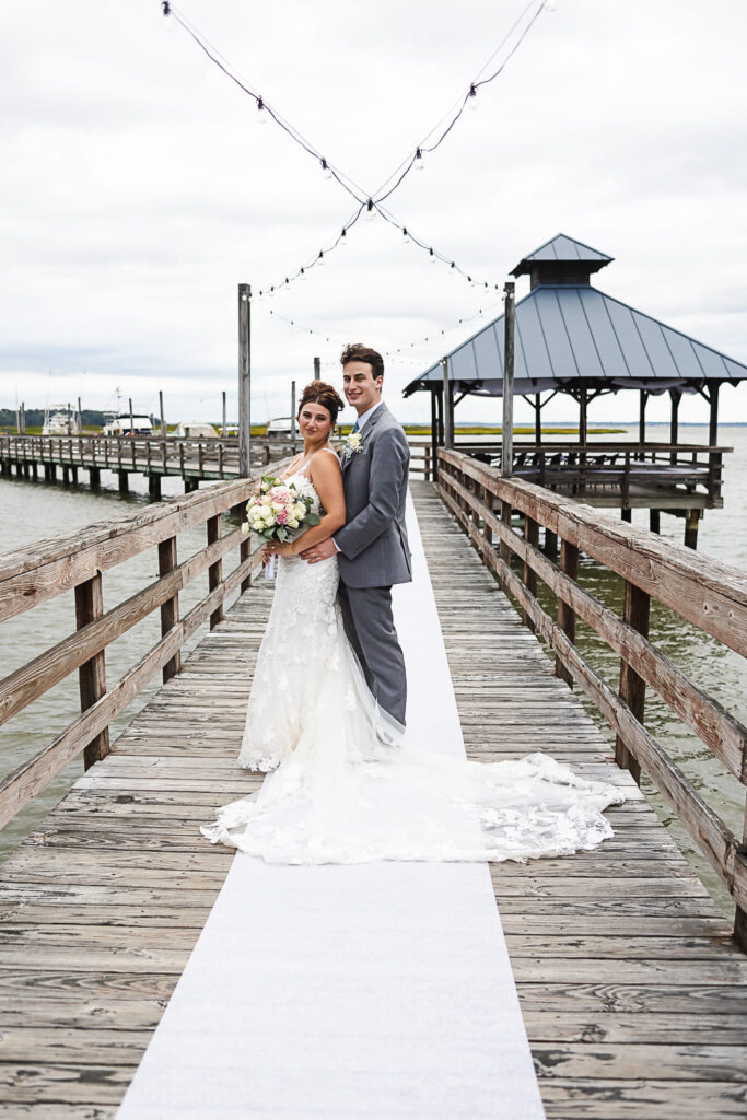 Waterfront wedding at Gatling Pointe Yacht Club Smithfield13