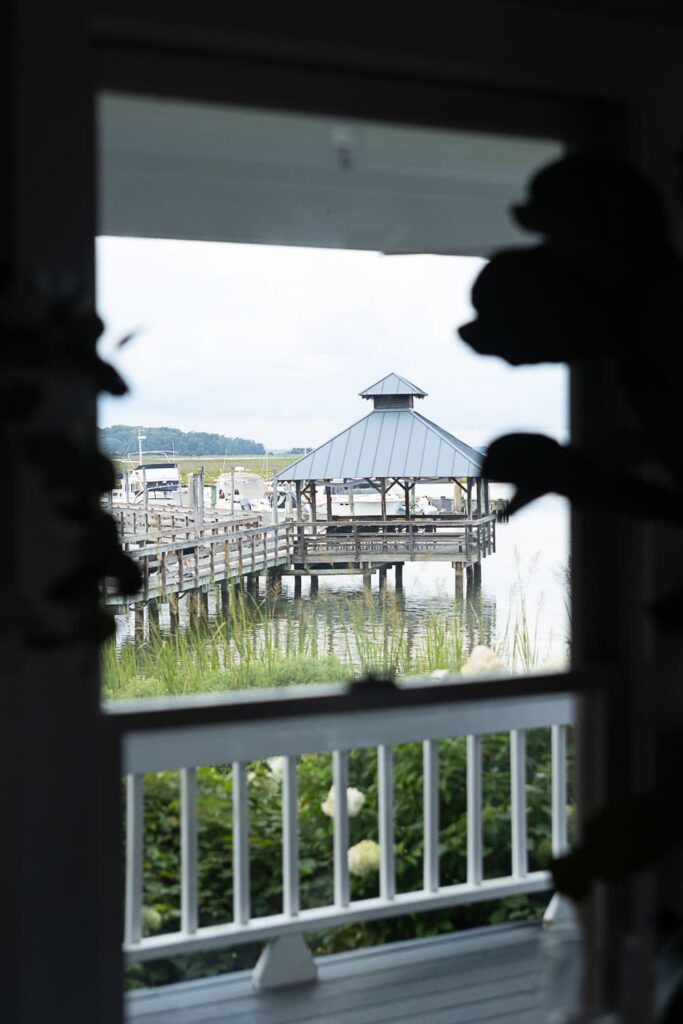 Waterfront wedding at Gatling Pointe Yacht Club Smithfield6