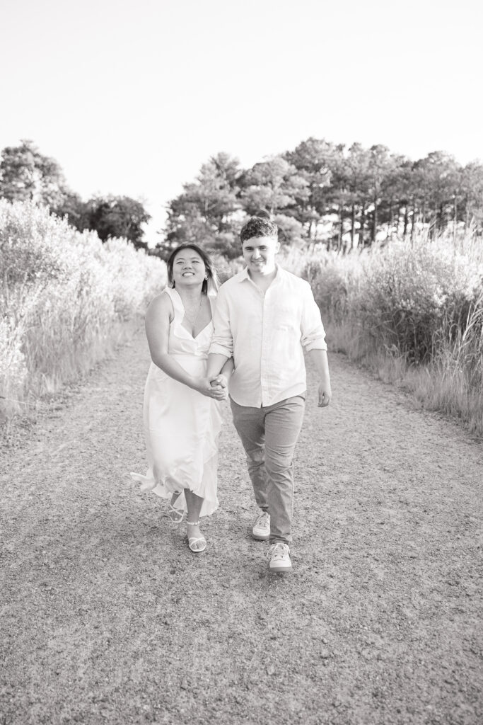 Josie Rene Photography Hampton Roads - Photos of couple on a beach