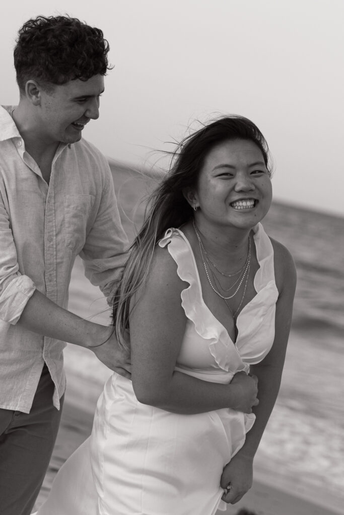 Josie Rene Photography Hampton Roads - Photos of couple on a beach