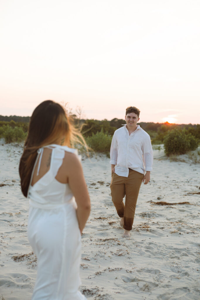 Josie Rene Photography Hampton Roads - Photos of couple on a beach